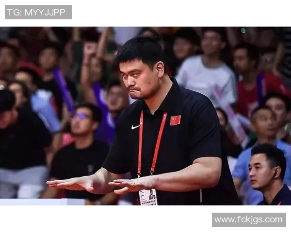 姚明挑战极限长跑纪录展现运动员不屈精神与坚持毅力