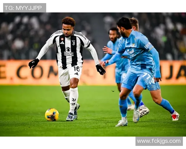 英超尤文特种部队击败曼联,继续领跑积分榜霸主地位 英超尤文特种部队击败曼联,继续领跑积分榜霸主地位